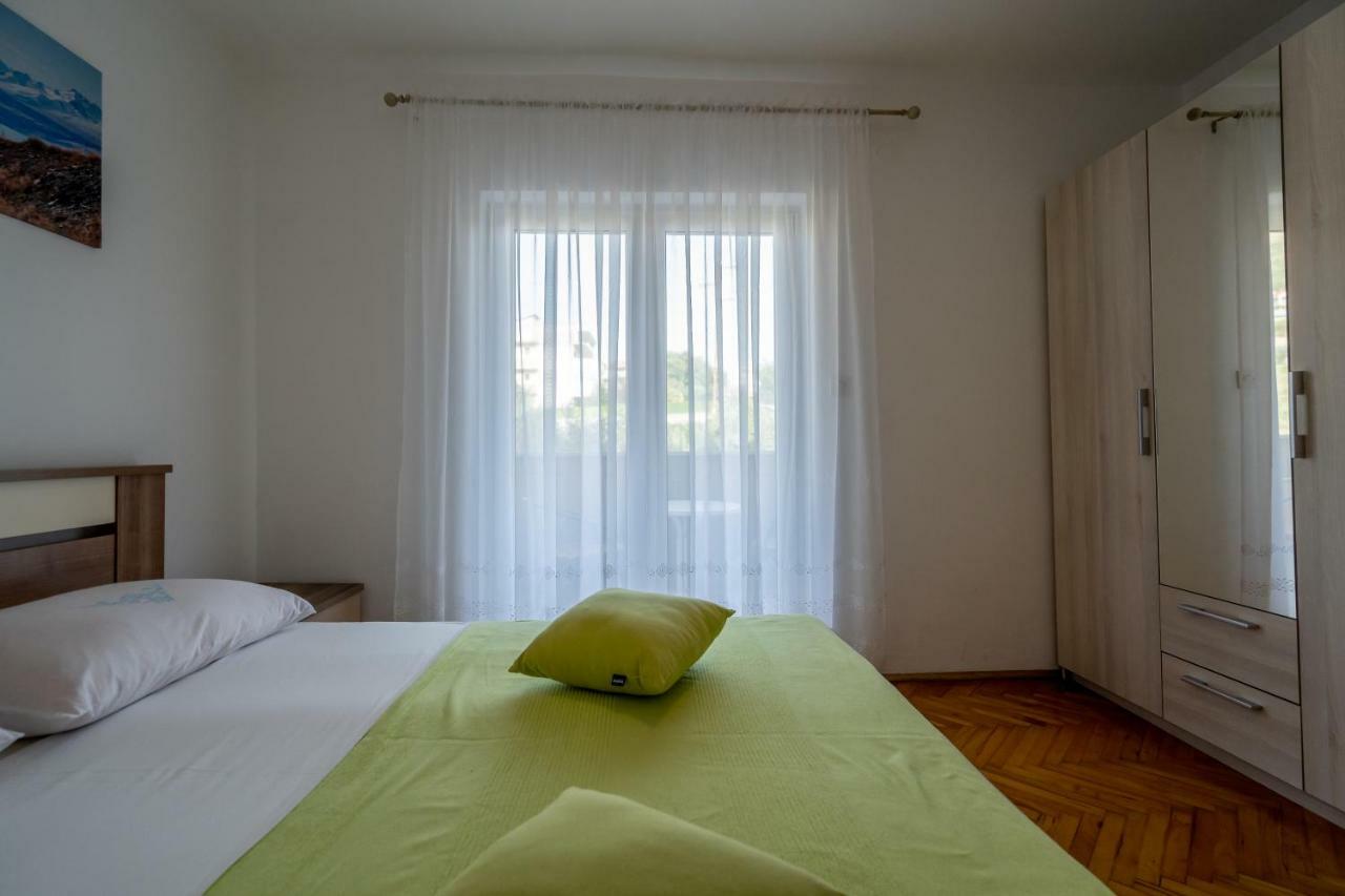 Apartment Matija Podstrana Exteriör bild